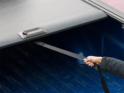 Manual Hard Aluminum Retractable Tonneau Cover For Ssangyong
