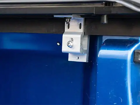 Manual Hard Aluminum Retractable Tonneau Cover For Ssangyong
